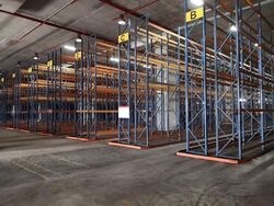 Jalan Buroh (D22), Warehouse #598099451